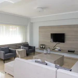 επισκεφθείτε το ξενοδοχείο