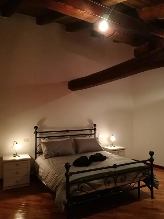 Farolfi Apartments Pepoli Bologna Italy