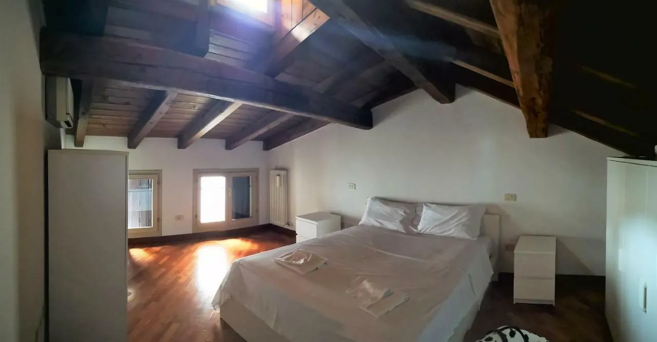 Farolfi Apartments Pepoli Bologne Italie