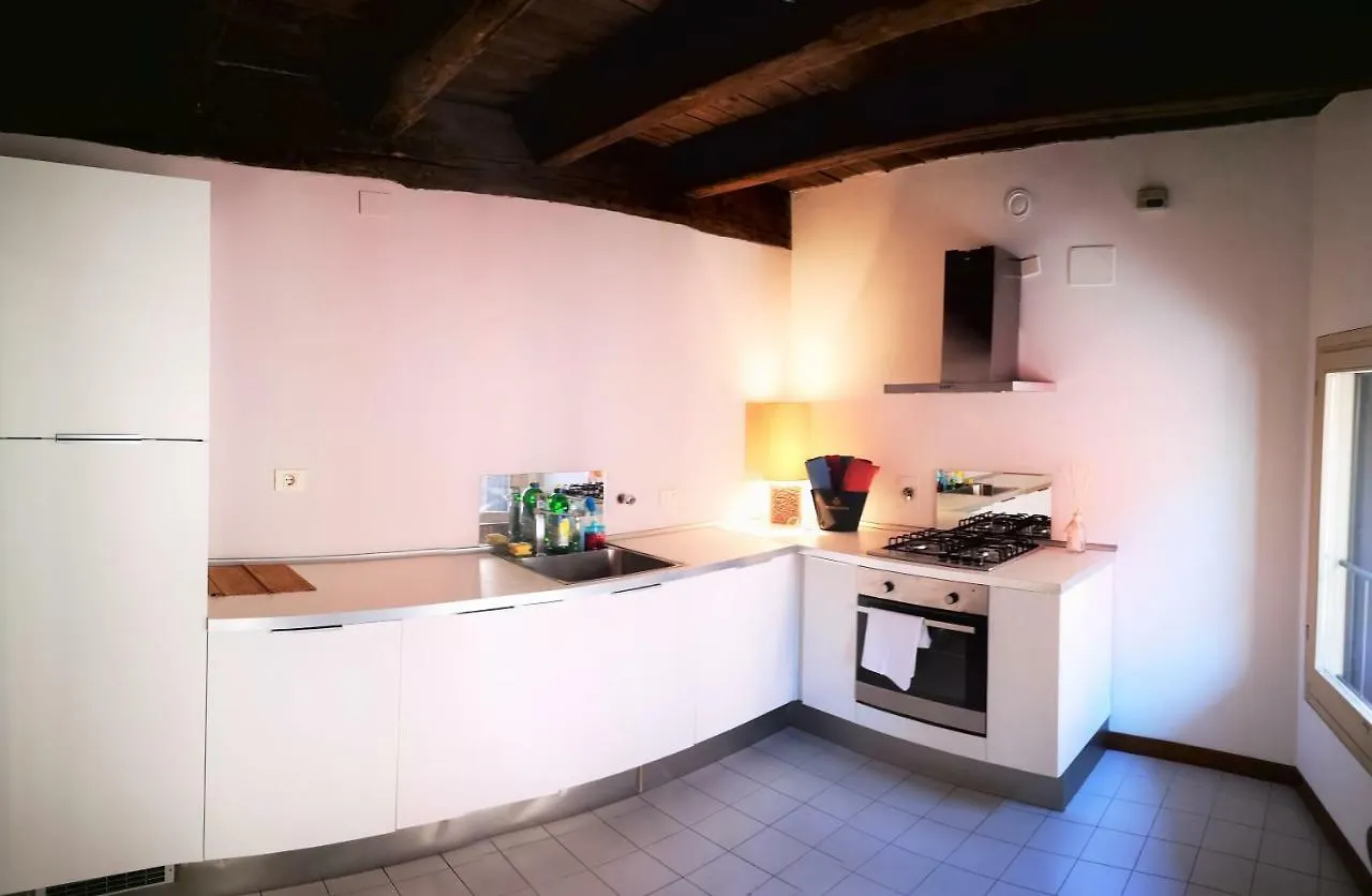 Farolfi Apartments Pepoli Bologna 0*,  Italy